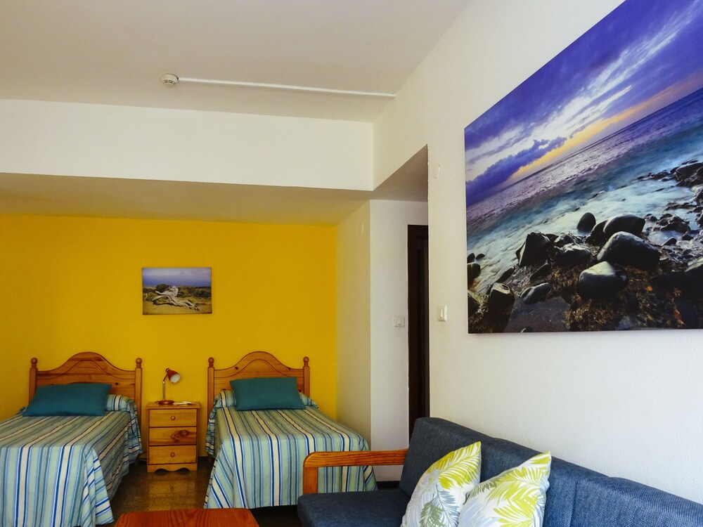 Standard Studio (Interior) - Guestroom