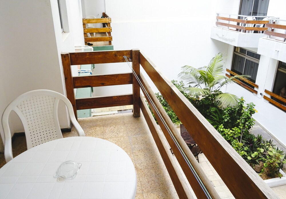 Standard Studio (Interior) - Terrace/Patio