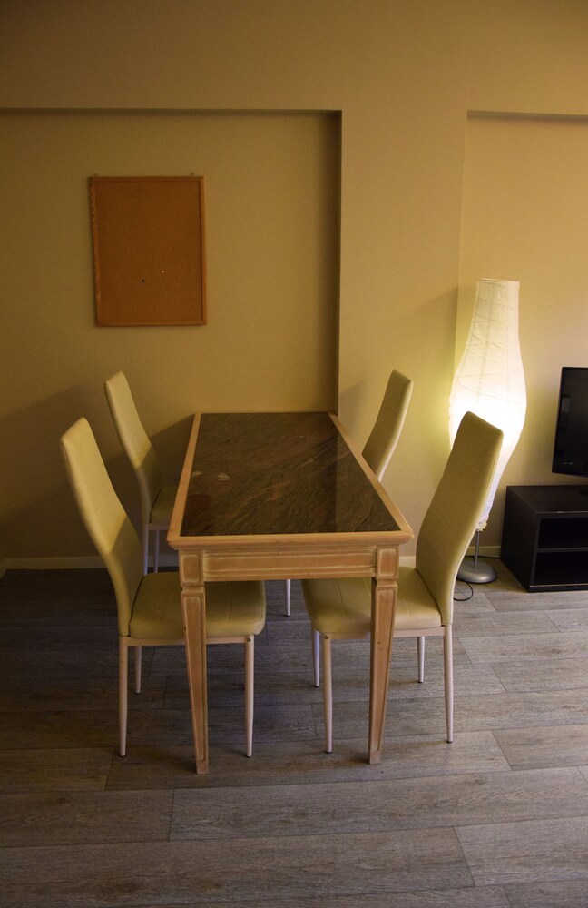 Studio, 2 Twin Beds - In-Room Dining