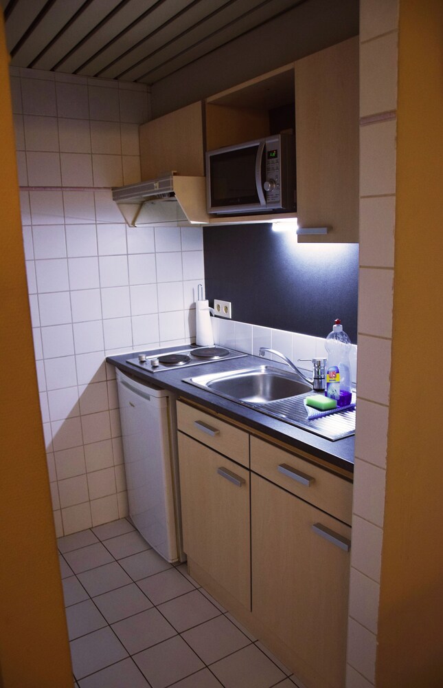 Studio, 2 Twin Beds - In-Room Kitchenette