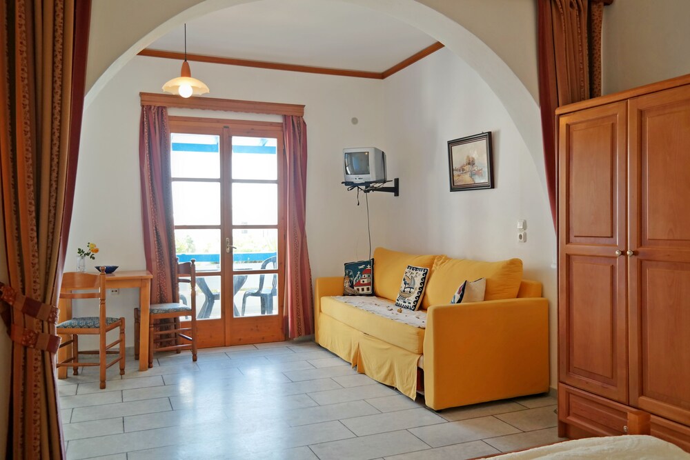 Standard Studio - Living Area