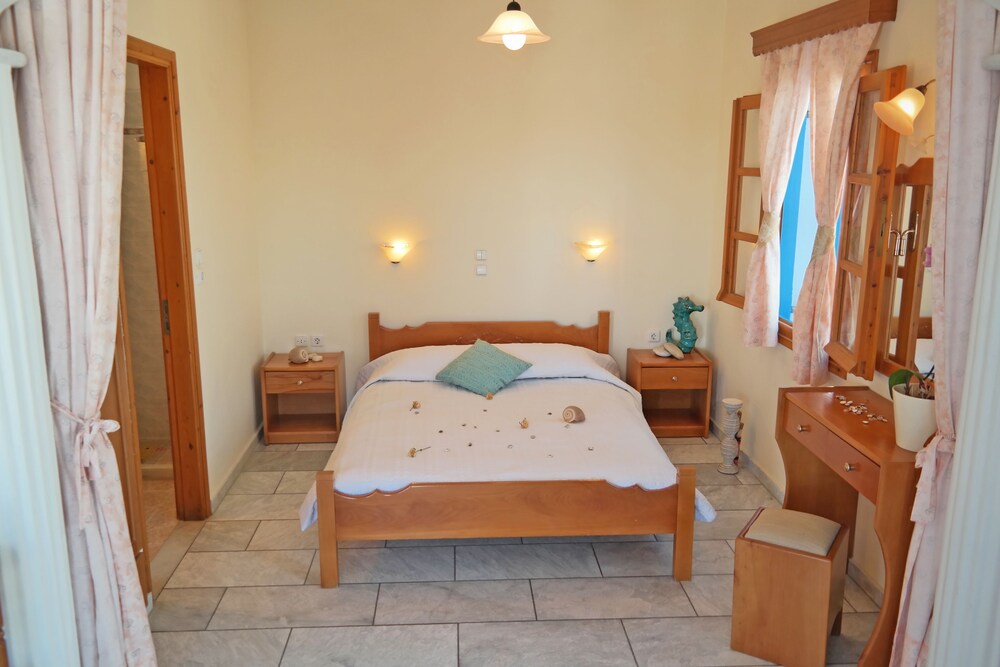 Triple Room - Guestroom