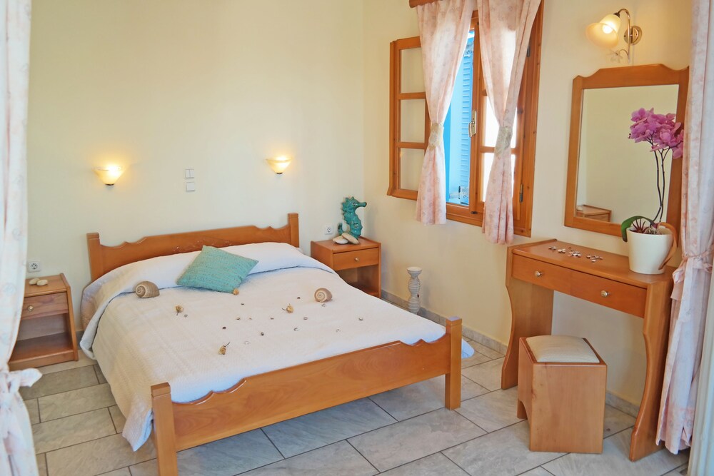 Triple Room - Guestroom