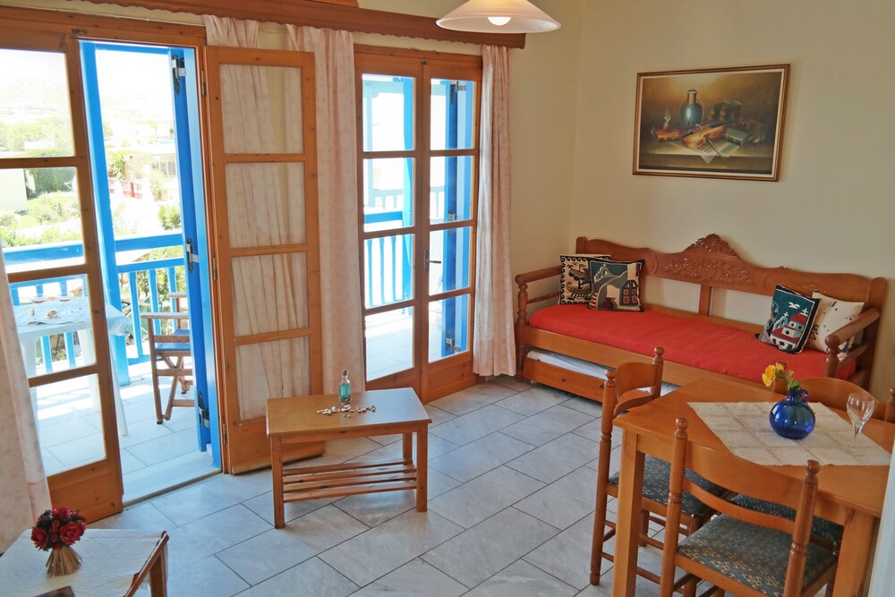 Triple Room - Living Area