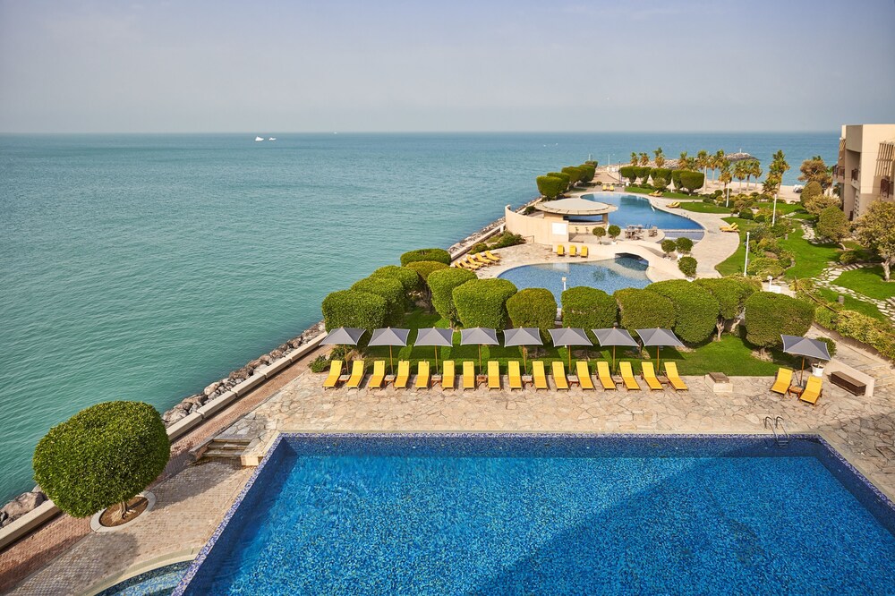 Beach/Ocean View