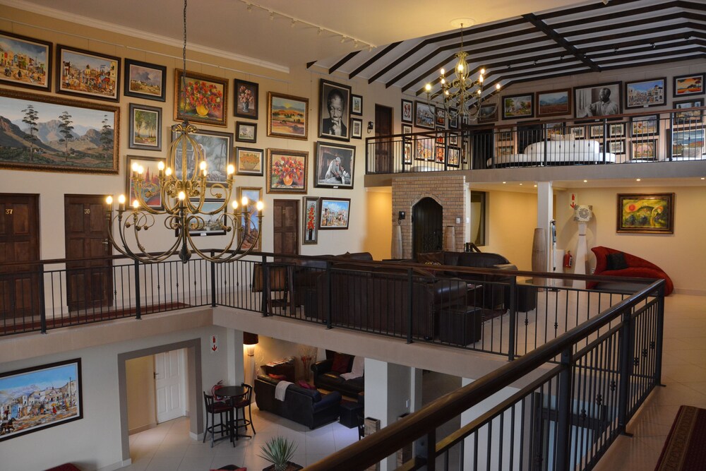 Executive Lounge