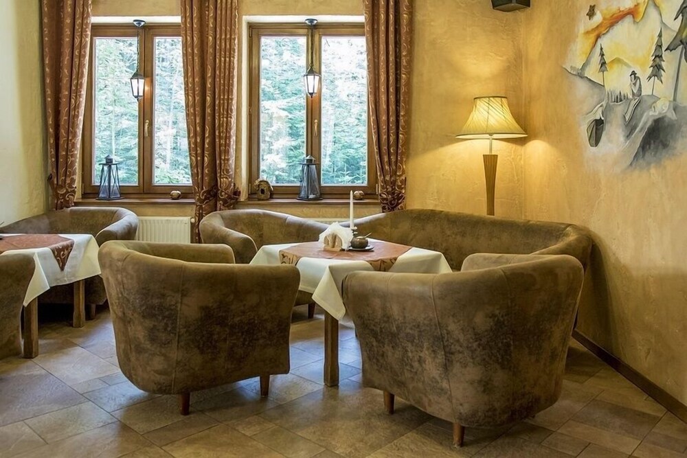 Hotel Bar
