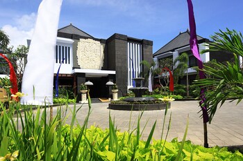 Hotel Front
