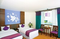 Deluxe Room, 1 Double or 2 Single Beds, Pool View