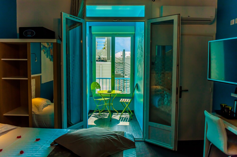 Guestroom