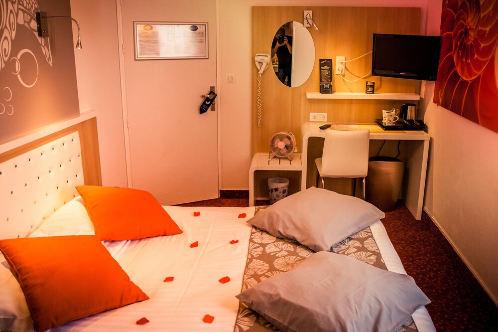 Guestroom