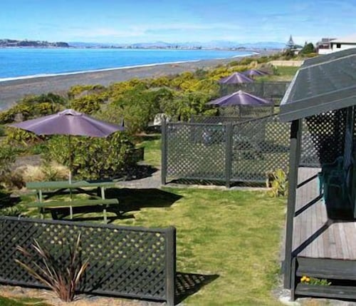 Napier Beach Kiwi Holiday Park and Motels