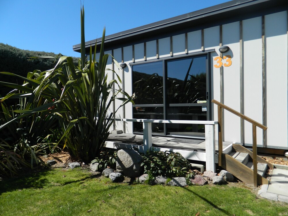 Exterior, Taupo DeBretts Spa Resort