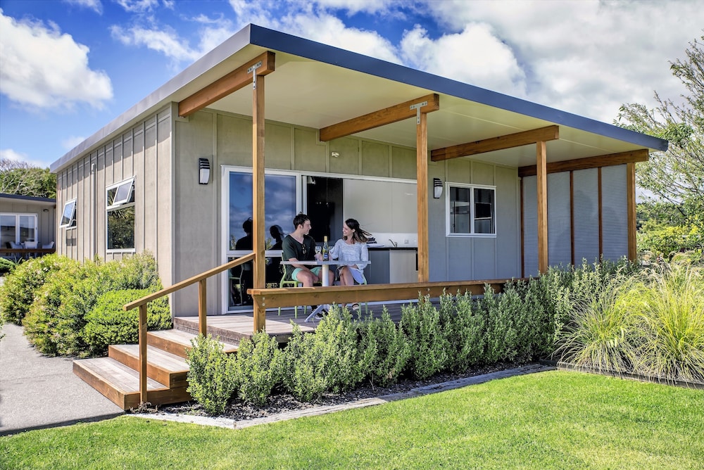 Terrace/patio, Taupo DeBretts Spa Resort