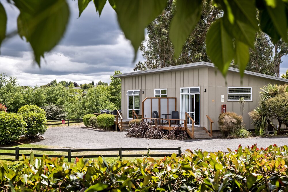 Room, Taupo DeBretts Spa Resort