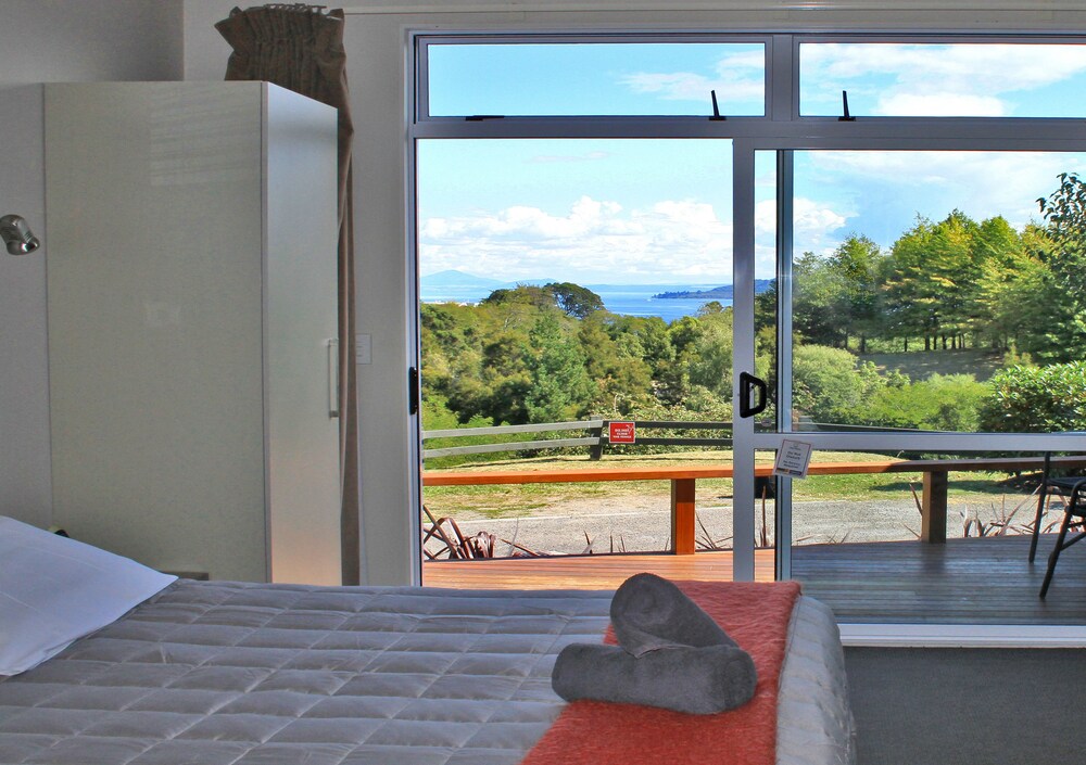 Room, Taupo DeBretts Spa Resort