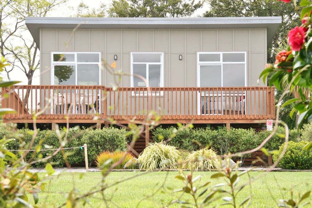 Balcony, Taupo DeBretts Spa Resort