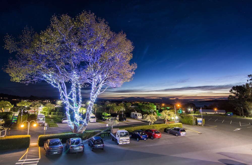 Aerial view, Taupo DeBretts Spa Resort