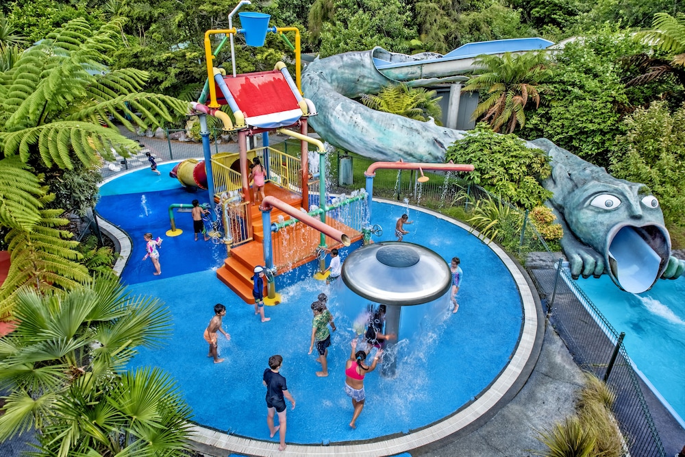 Water park, Taupo DeBretts Spa Resort