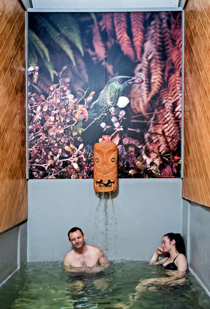 Indoor pool, Taupo DeBretts Spa Resort