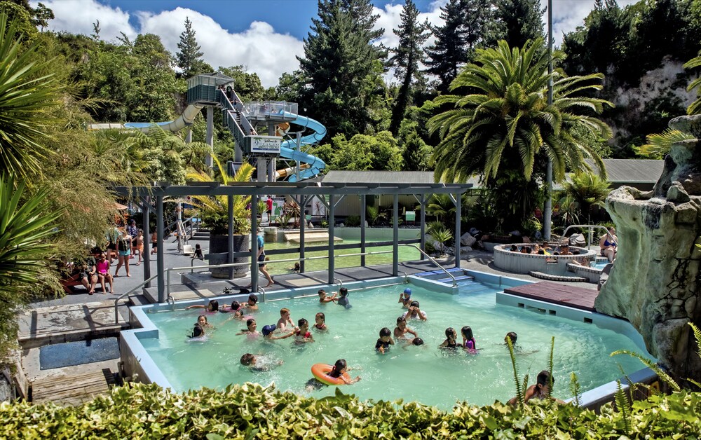 Children's pool, Taupo DeBretts Spa Resort