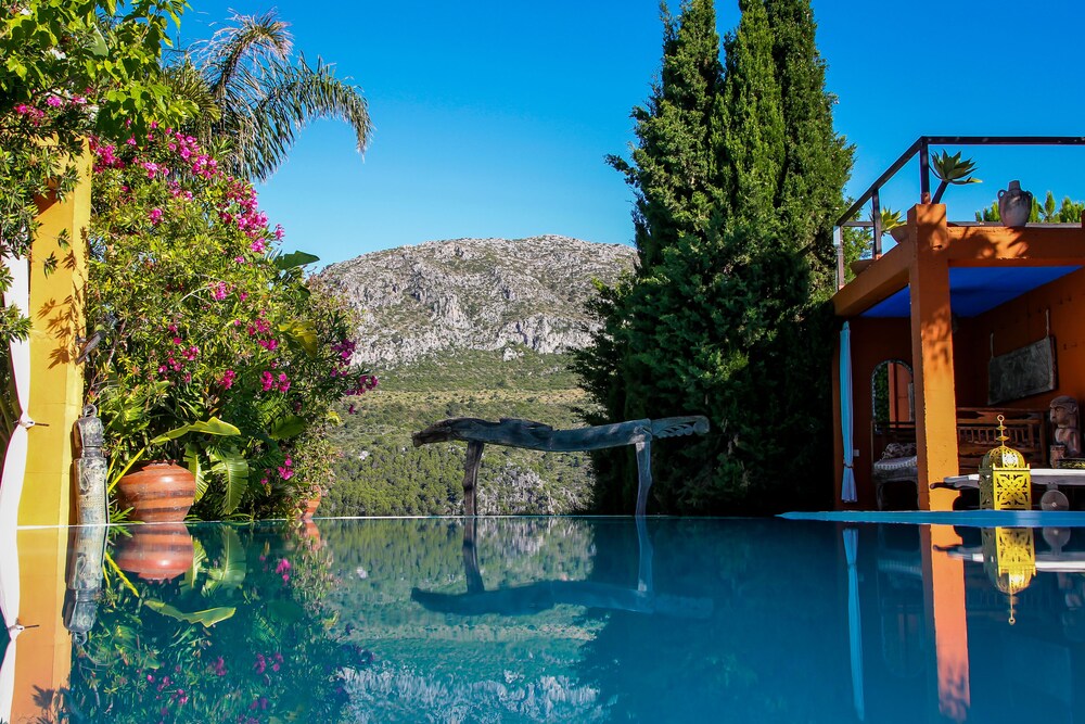 Infinity Pool