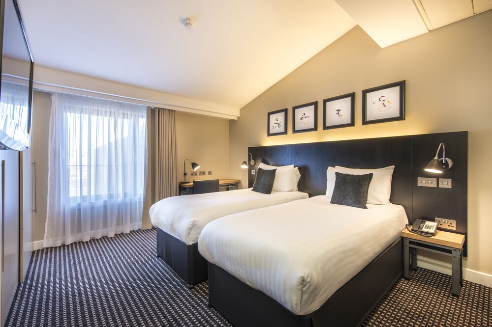 Guestroom