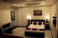 Deluxe Room (AC)