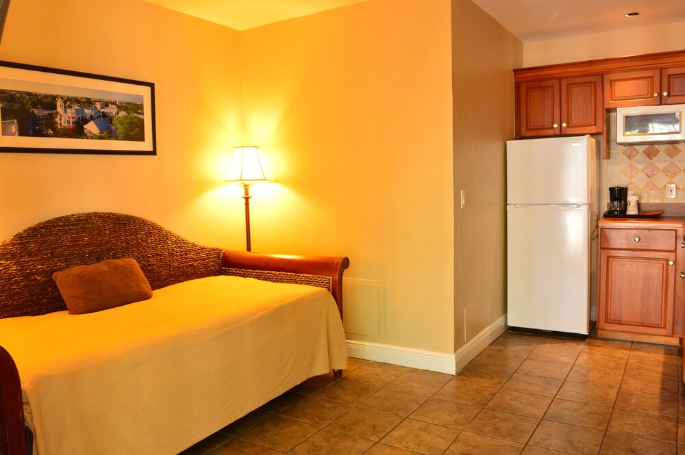 In-Room Kitchenette