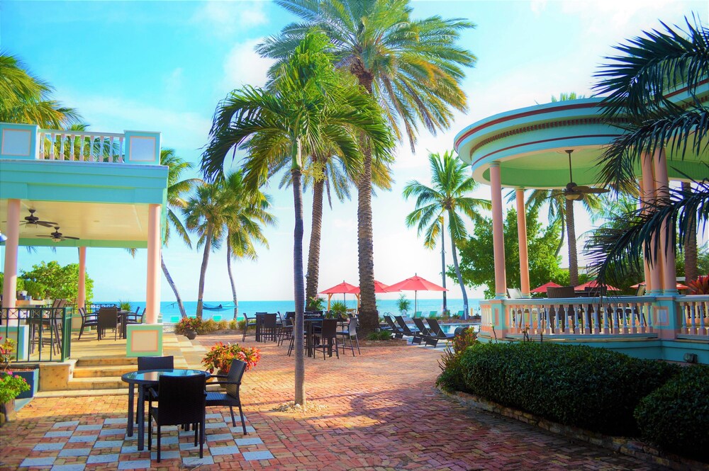 Poolside Bar