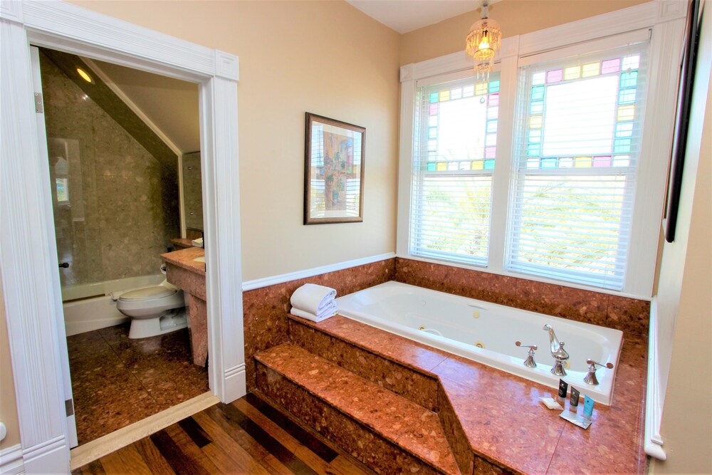 Jetted Tub
