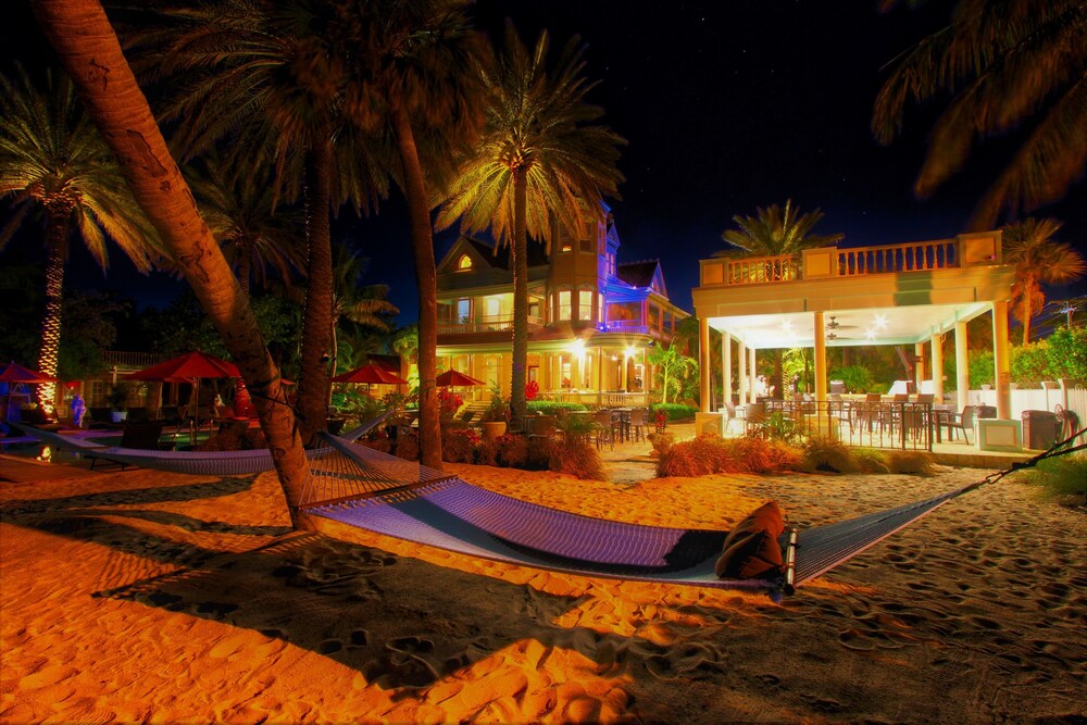 Hotel Front - Evening/Night