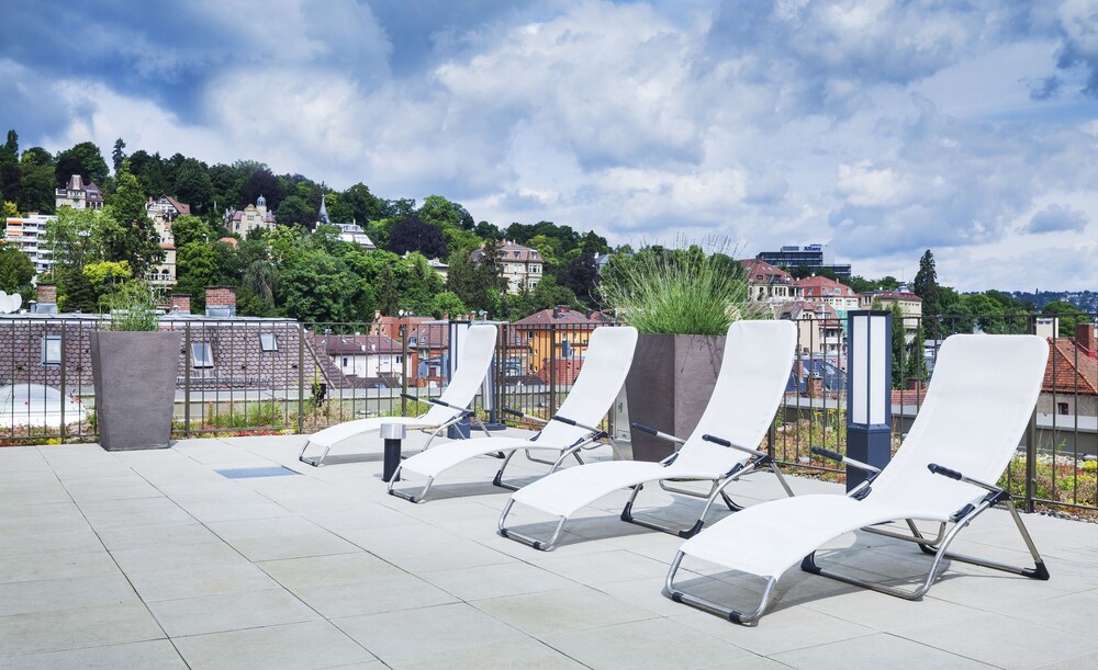 Sundeck