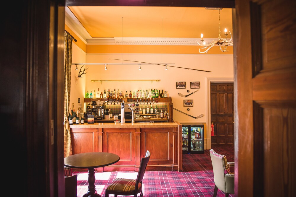 Hotel Bar