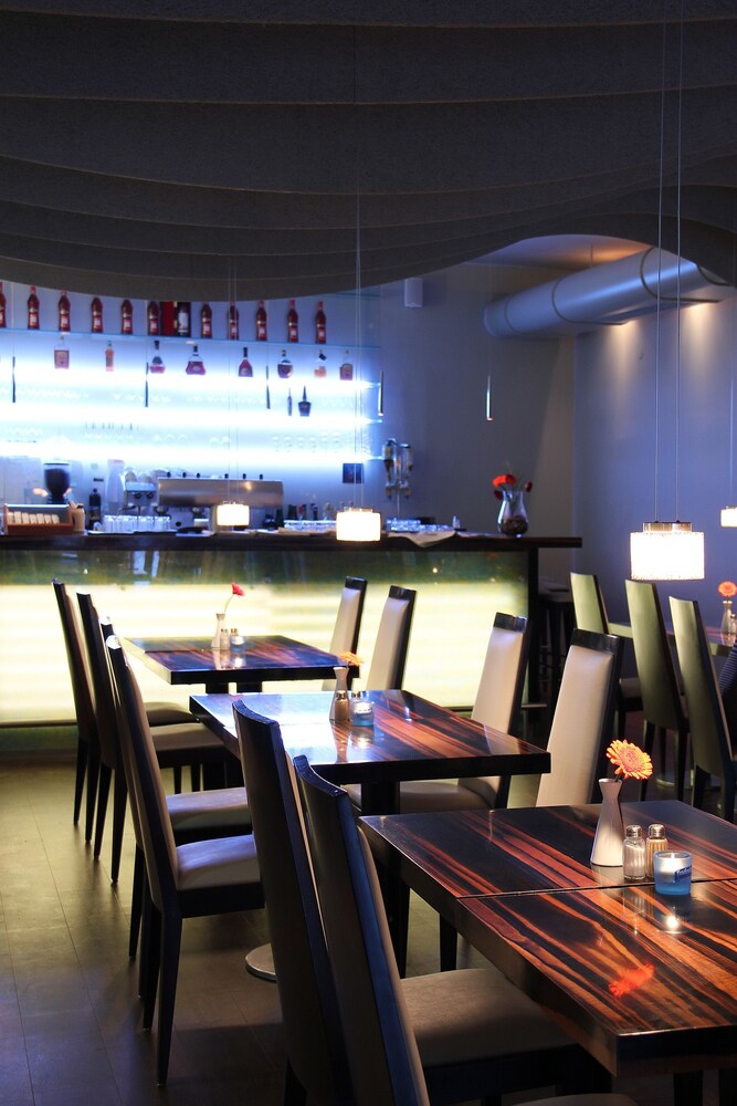 Hotel Bar