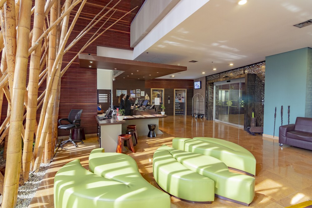 Concierge Desk