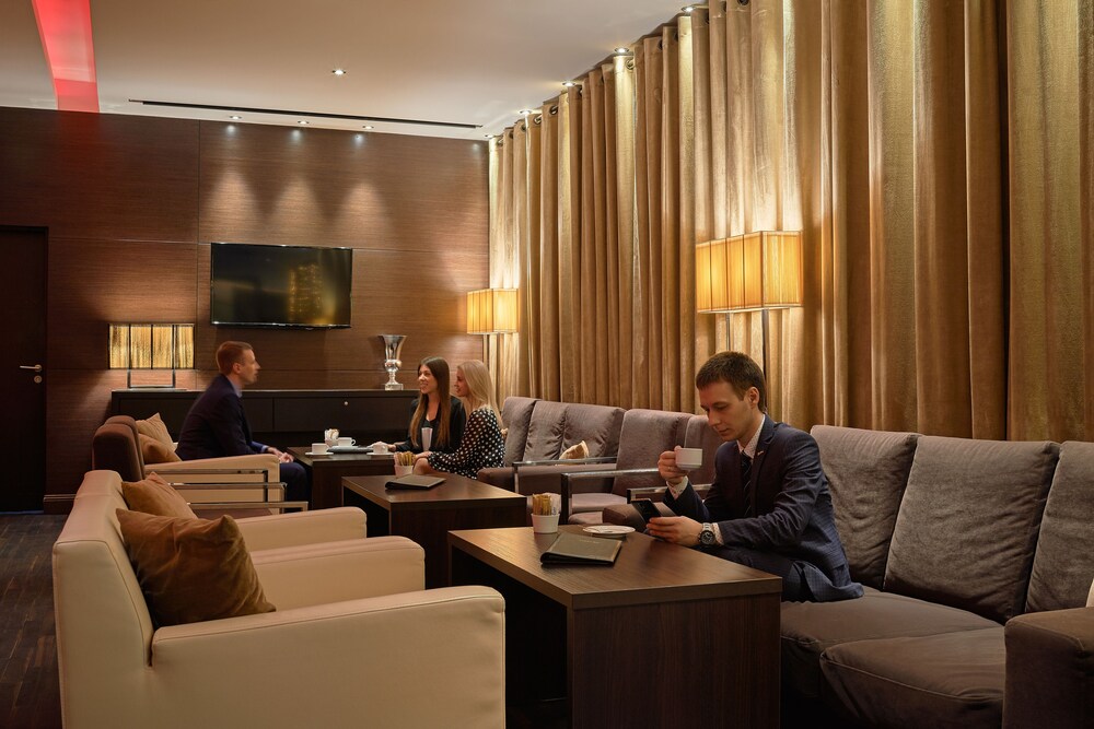 Hotel Bar