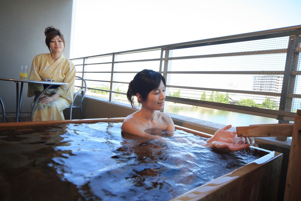 Interior detail, Biwako Ryokusuitei