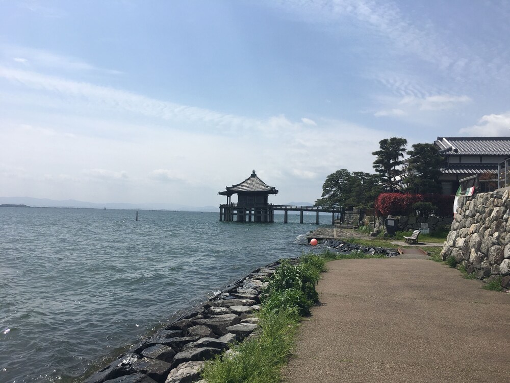 Point of interest, Biwako Ryokusuitei