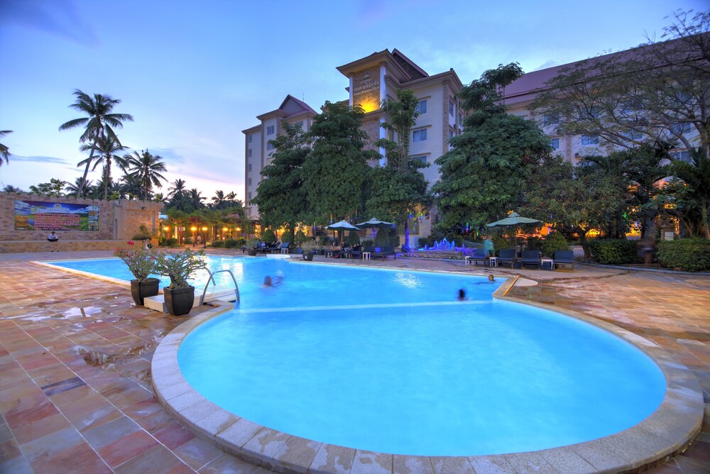 Hotel Lounge
