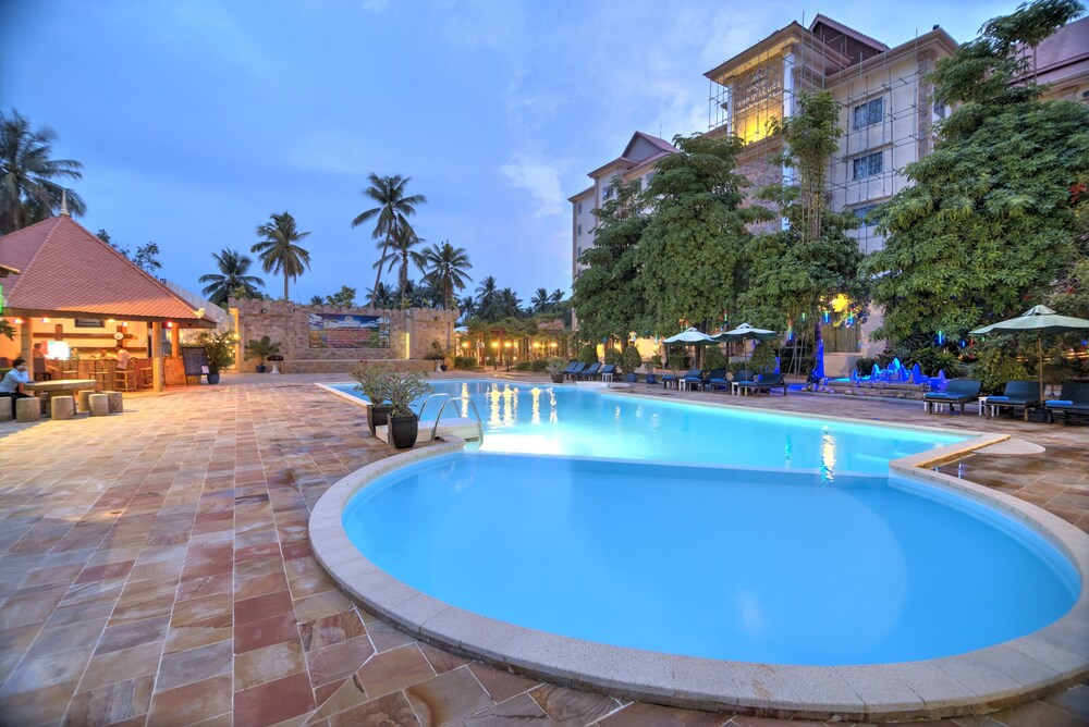 Hotel Lounge