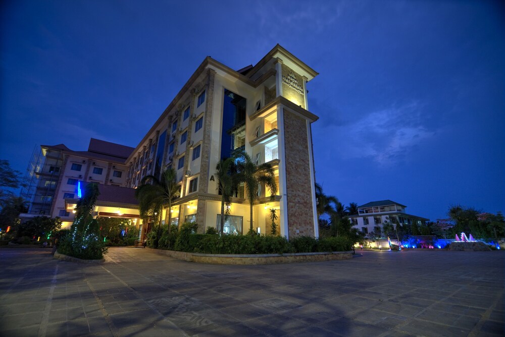 Hotel Lounge