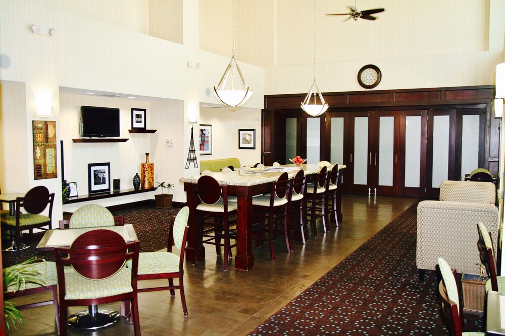 Hotel Lounge