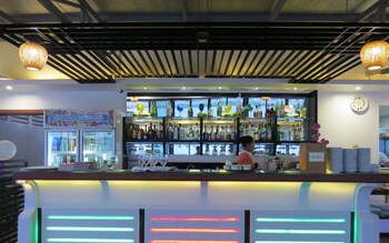 Hotel Lounge