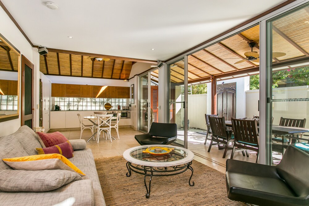 Luxury Villa - Living Area