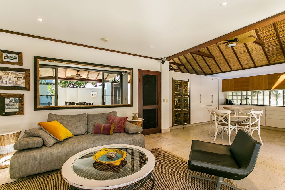 Luxury Villa - Living Room