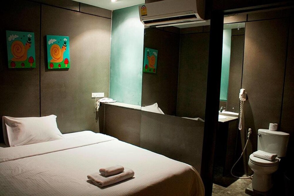 Guestroom