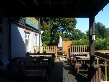 Southampton Vacations - The Roebuck Inn - Property Image 1