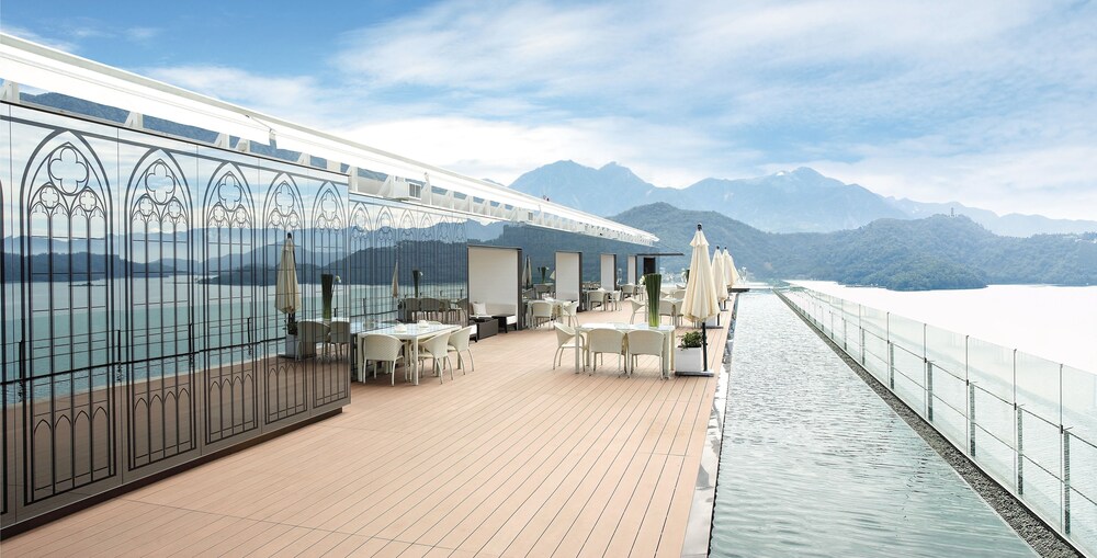 Rooftop Pool