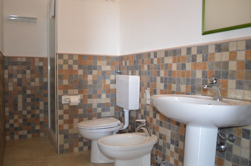 Apartment, 1 Bedroom (For 5 People) - Bathroom
